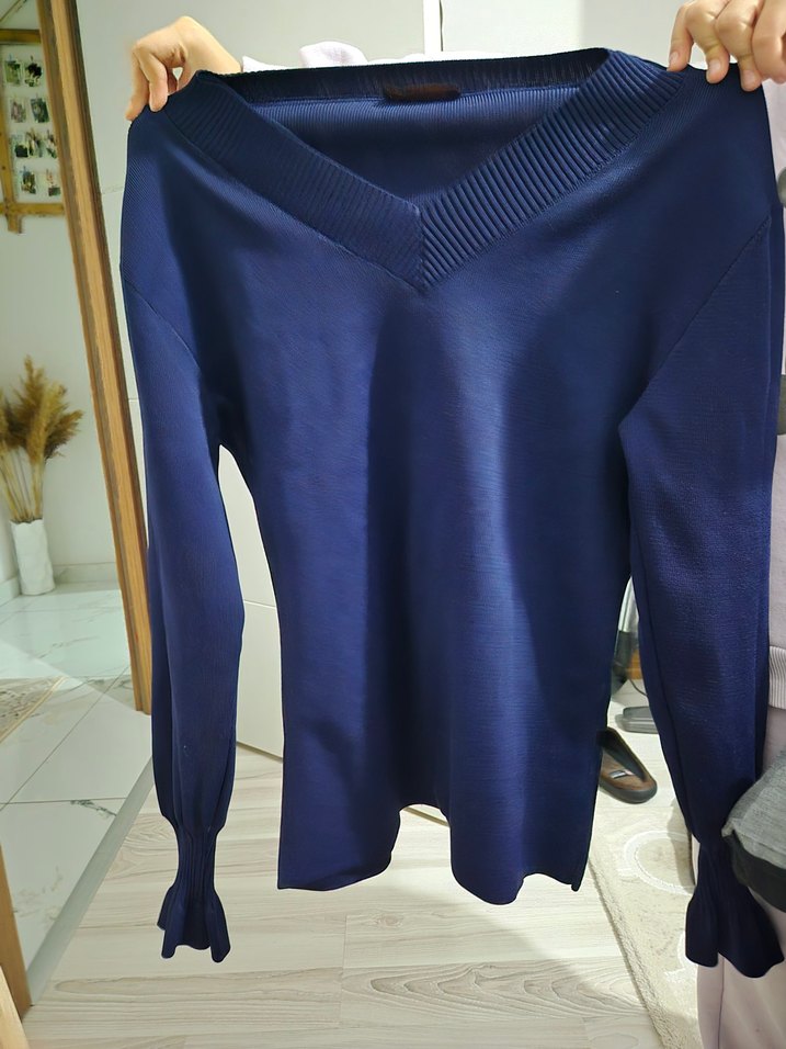 V Yakalı Lacivert Kadın Triko Kazak - Görsel 2