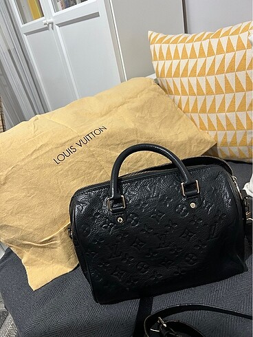 Louis Vuitton Çanta