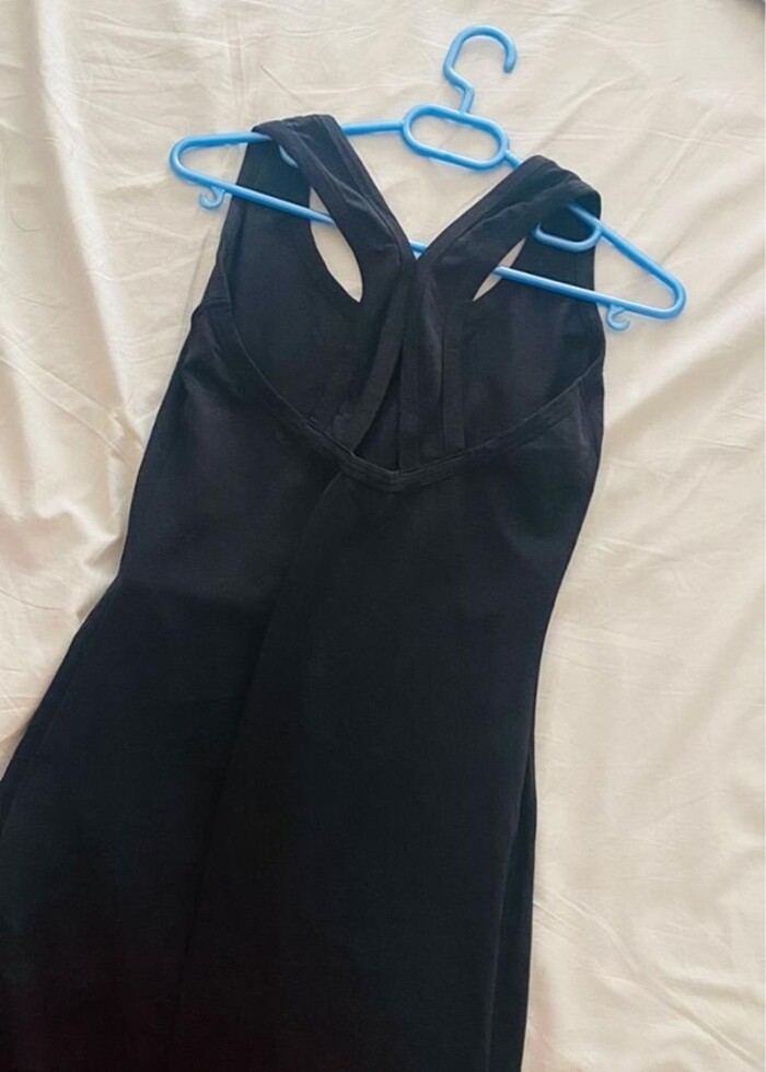 Adl sırt  dekolteli elbise - Görsel 2