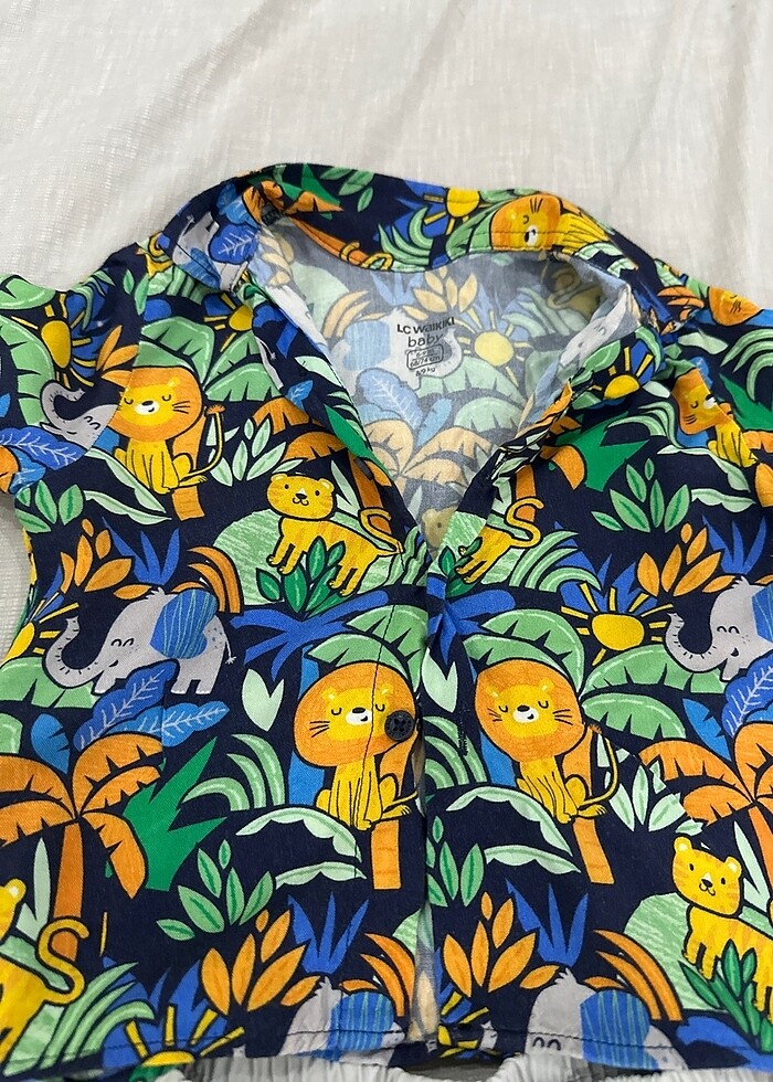 LC Waikiki erkek bebek şortlu takımı - Görsel 3