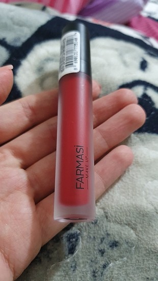 Farmasi Kırmızı ve Pembe Likit Mat Ruj
