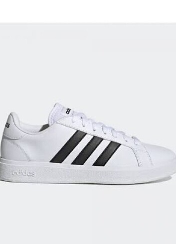 Adidas spor ayakkabı 