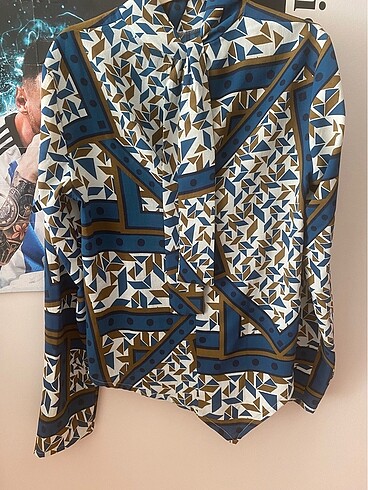 Zara Asimetrik Bluz