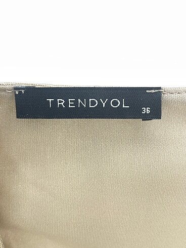 36 Beden çeşitli Renk Trendyol & Milla Kısa Elbise %70 İndirimli.