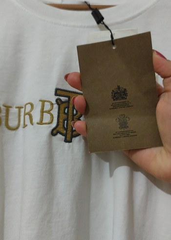 Beyaz Burberry Baskılı Kısa Kollu Tişört - Görsel 3