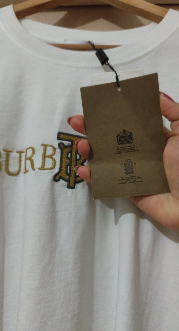 Beyaz Burberry Baskılı Kısa Kollu Tişört - Görsel 3