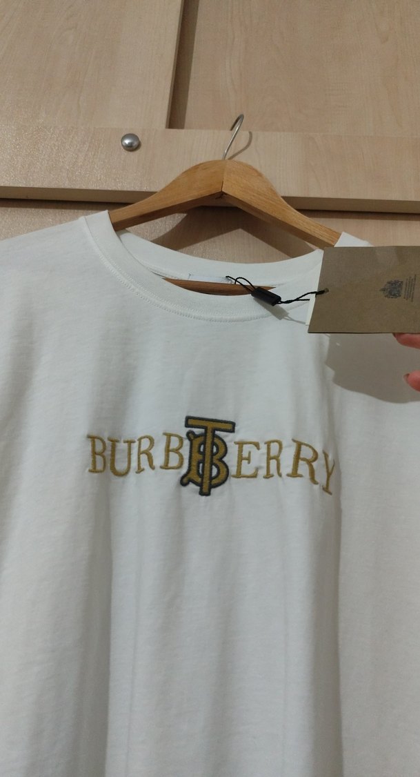Beyaz Burberry Baskılı Kısa Kollu Tişört - Görsel 2