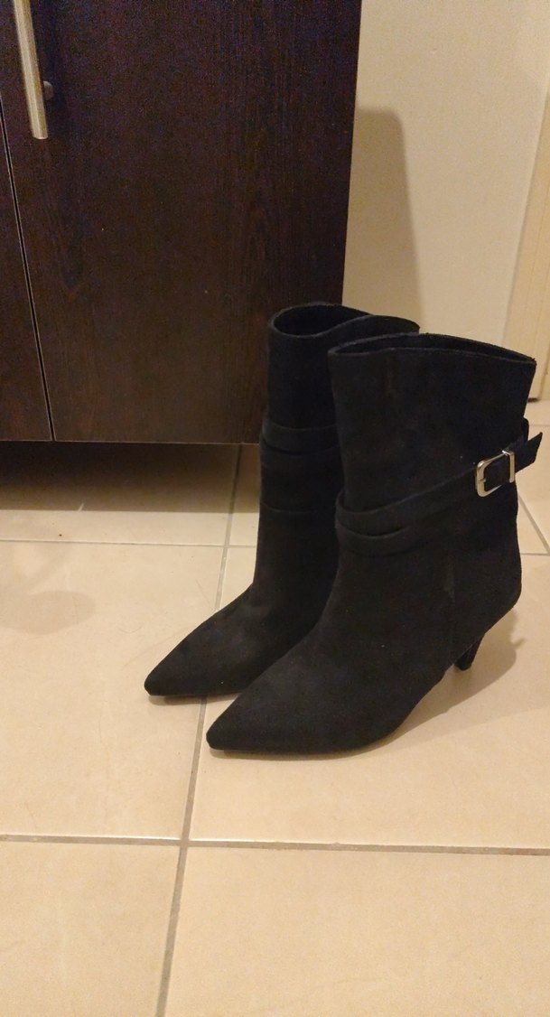 Siyah Süet Tokalı Stiletto Kadın Bot - Görsel 2