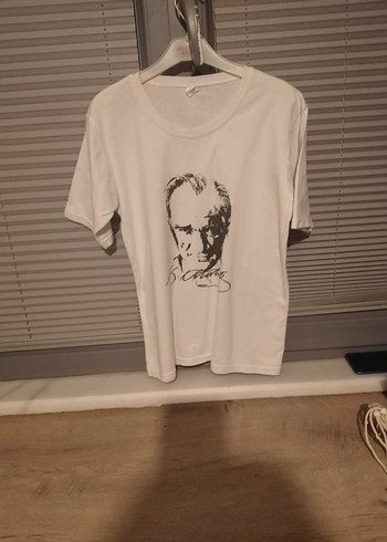 Diğer Beyaz Baskılı Erkek Tişört