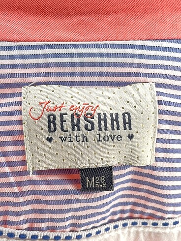 m Beden pembe Renk Bershka Bluz %70 İndirimli.