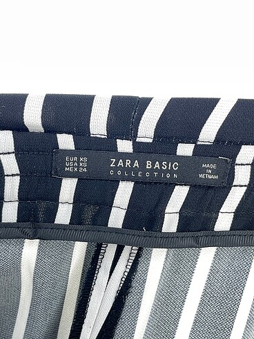 xs Beden çeşitli Renk Zara Kumaş Pantolon %70 İndirimli.