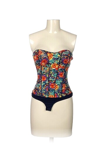 Bershka Bluz %70 İndirimli.