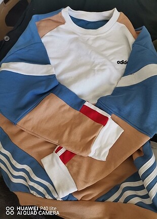 Adidas Renkli sweatshirt