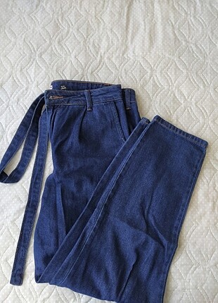 mom jeans