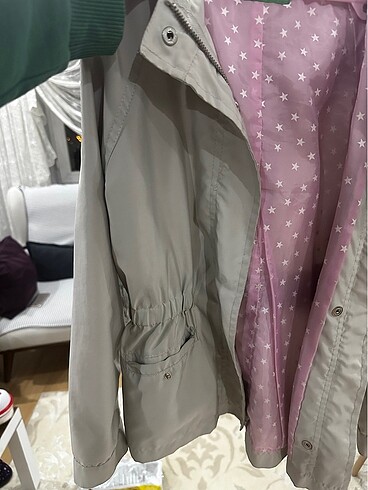 Benetton Çift taraflı mont yağmurluk kız çocuk krem renk