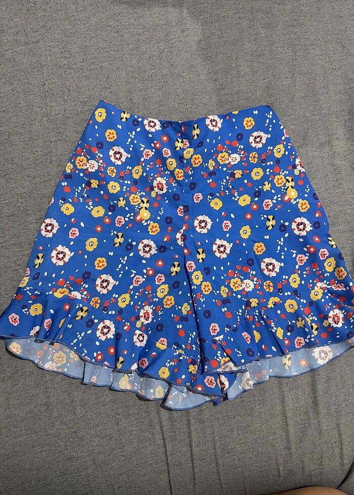 Çiçekli şort etek - Görsel 3