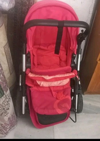 Pembe Bebek Arabası