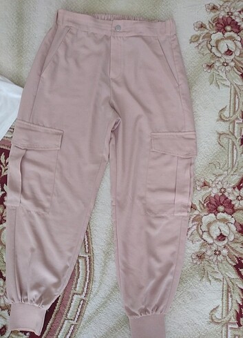 Zara marka 26 beden ince yaxlik kumasi arka beii lastikli 