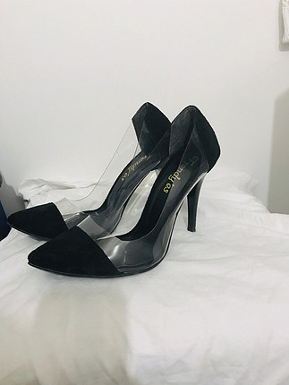 Siyah stiletto