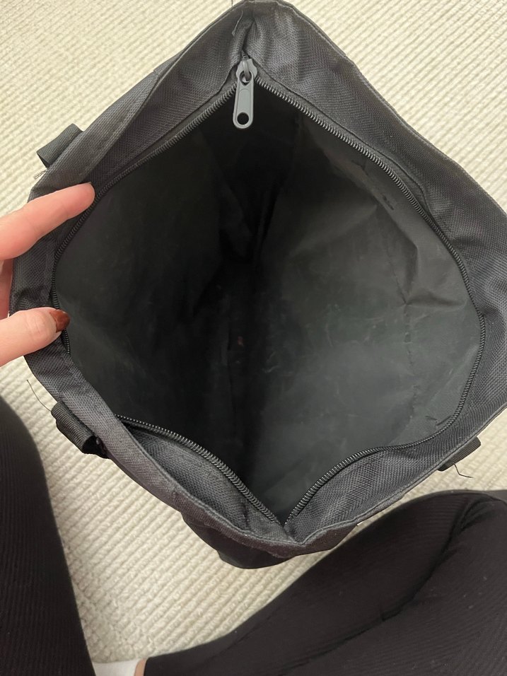 Siyah Fermuarlı Günlük Kadın Çanta - Görsel 2