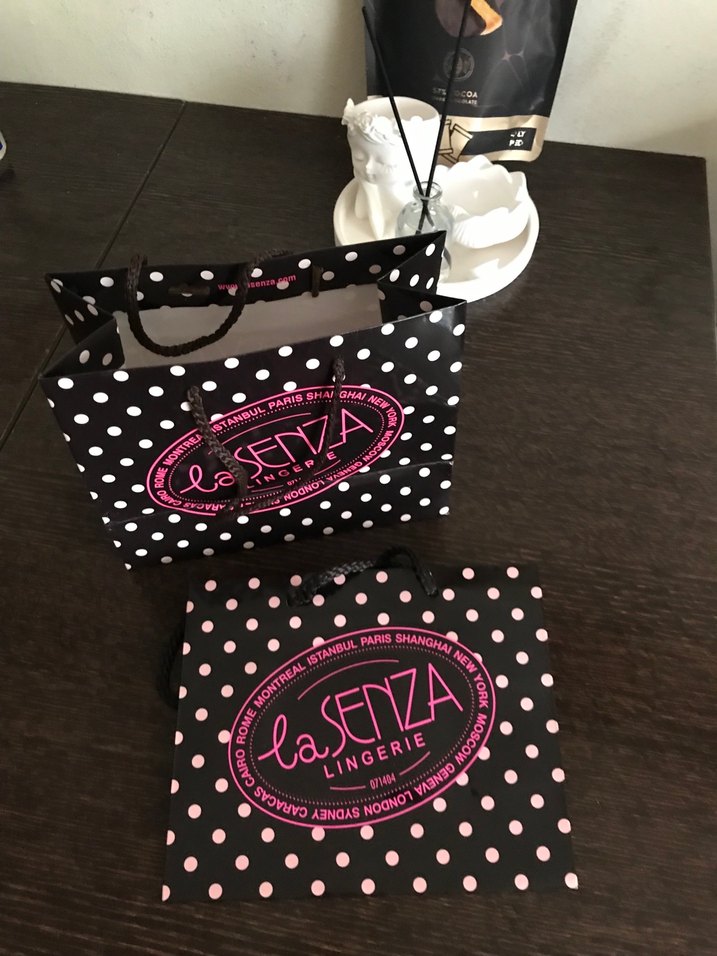 Puantiyeli La senza küçük boy karton poşet - Görsel 2