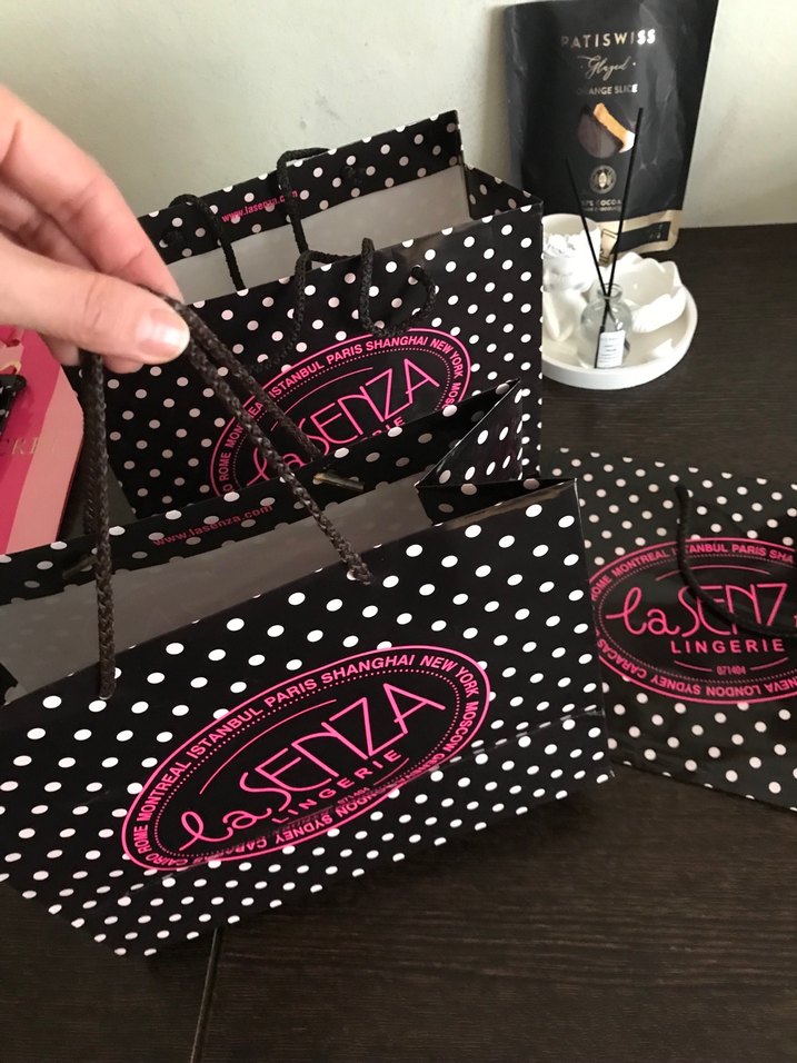 Lacivert Puantiyeli La Senza Karton poşet - Görsel 3