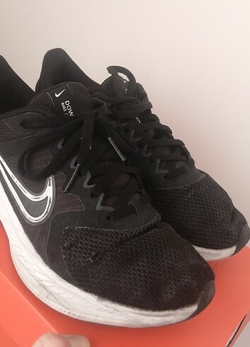 38 Beden siyah Renk Orjinal nike