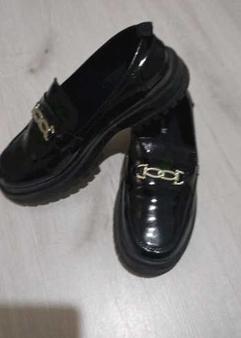 Çocuk Parlak Siyah Kemerli Loafer Ayakkabı - Görsel 2