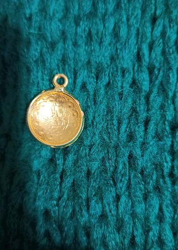 Altın Renkli Vintage İşlemeli Kadın Charm - Görsel 3