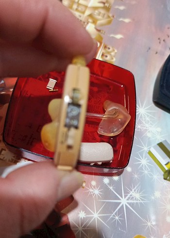 Renkli Kırmızı İşitme Cihazları kınd marka - Görsel 6