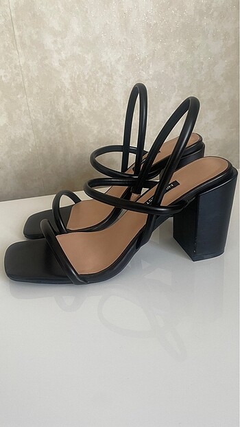 Nine West Kadın topuklu terlik sandalet