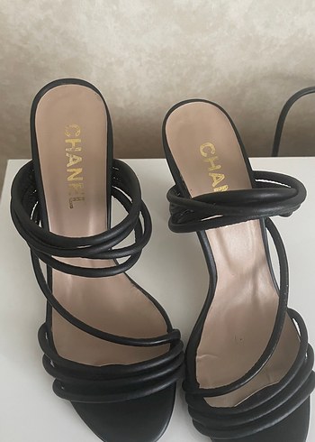 38 Beden Chanel topuklu sandalet