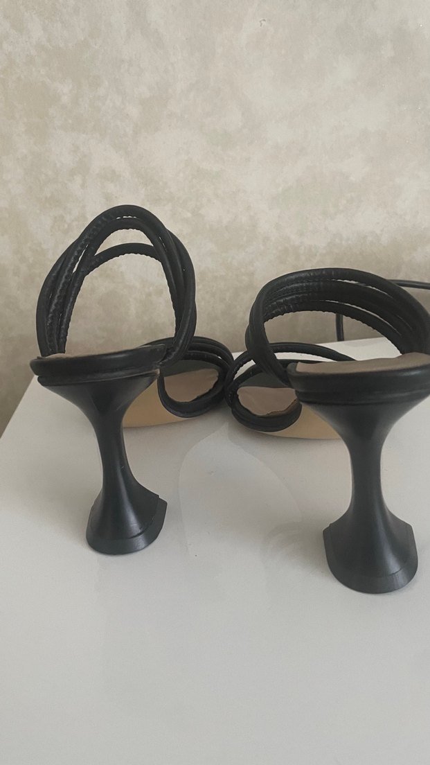 Chanel topuklu sandalet - Görsel 3