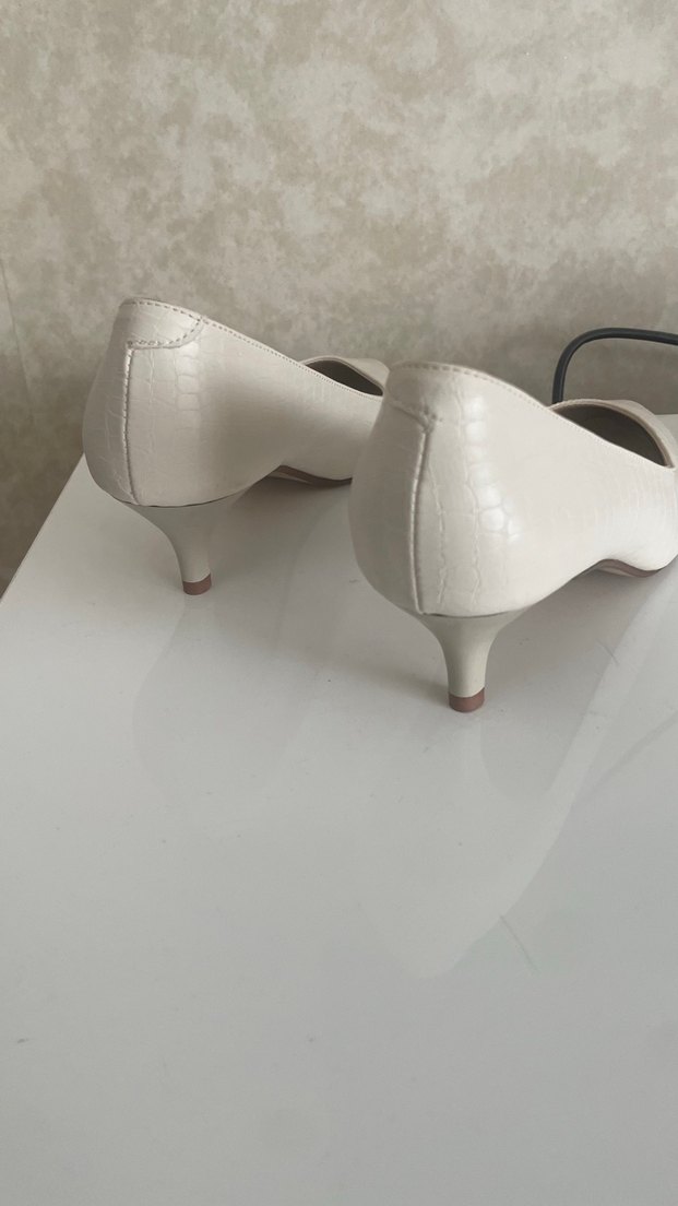 Beyaz Stiletto Topuklu Kadın Babet - Görsel 3