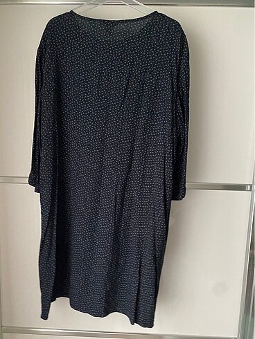 44 Beden lacivert Renk H&M minik çiçekli elbise&tunik