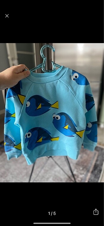 Disney sweatshirt