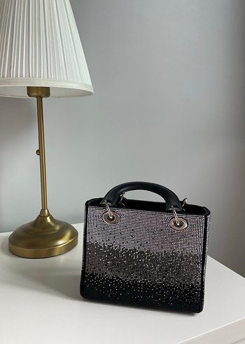 Parlak Payetli Siyah Deri El Çantası - Görsel 2