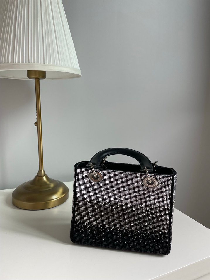Parlak Payetli Siyah Deri El Çantası - Görsel 2