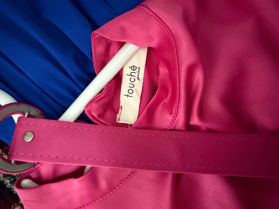 Parlak Pembe Uzun Kollu Saten Elbise - Görsel 3