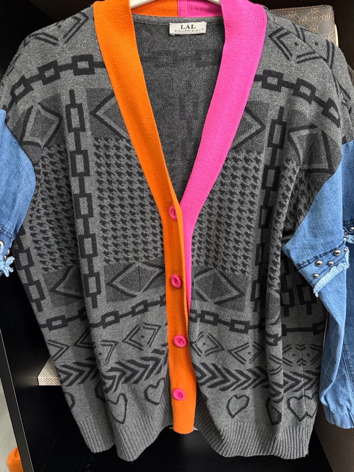 Desenli Gri Örgü Mini Hırka - Görsel 2