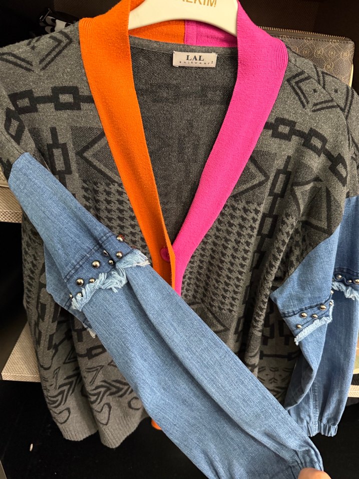 Desenli Gri Örgü Mini Hırka - Görsel 4