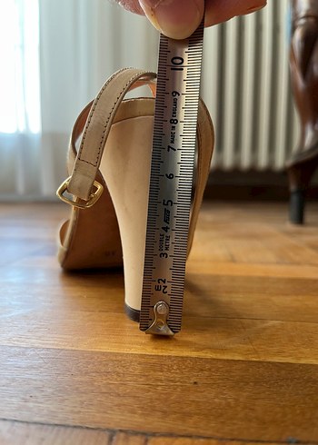 Bej Stiletto Topuklu Kadın Ayakkabı