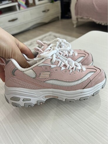 28 Beden Kız cocuk Skechers DLites