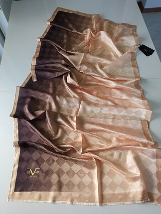 Versace şal
