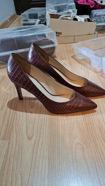 Nine West stiletto