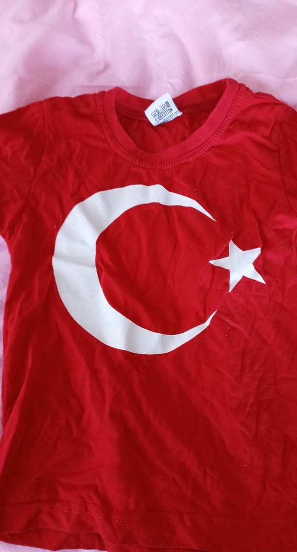 Parlak Kırmızı Çocuk Atlet Ay Yıldız Baskılı - Görsel 3