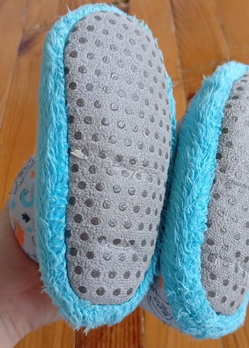 LC Waikiki Renkli Yılan Desenli Erkek Çocuk Ev Terliği