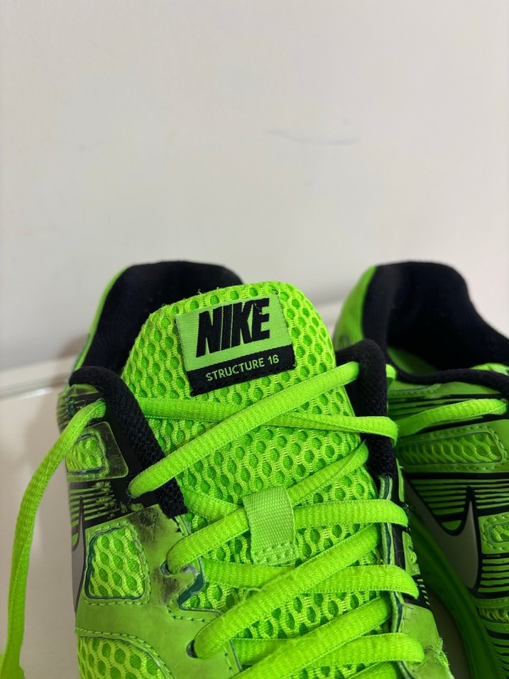 Nike Koşu Ayakkabısı - Görsel 3