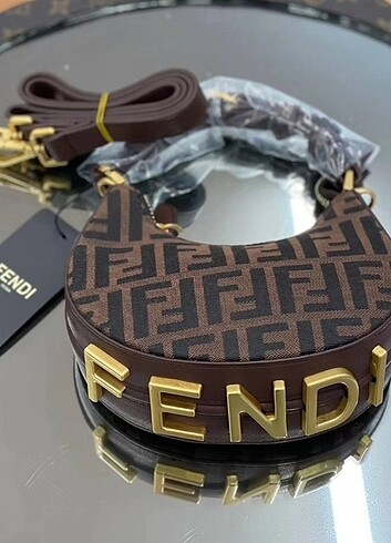 Fendi graph mini çanta 