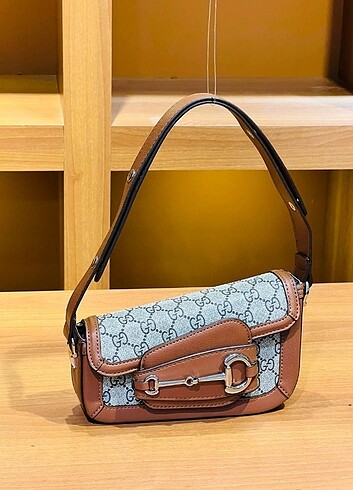 Gucci el çantası 